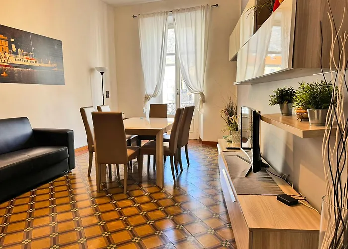 아파트 Duomo Amazing Downtown Centre *